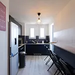 Le Beaulieu * 4 * 8pers * Clim * Parking * Balcon 公寓