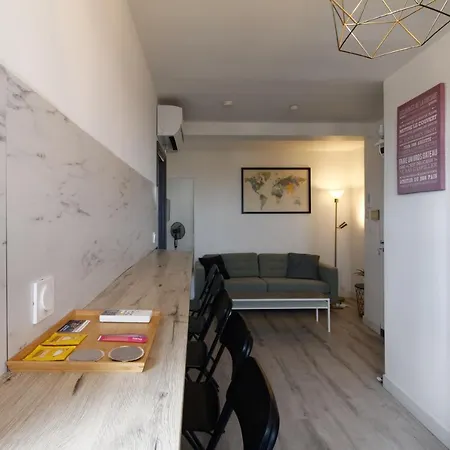 Le Beaulieu * 4 * 8pers * Clim * Parking * Balcon Appartamento