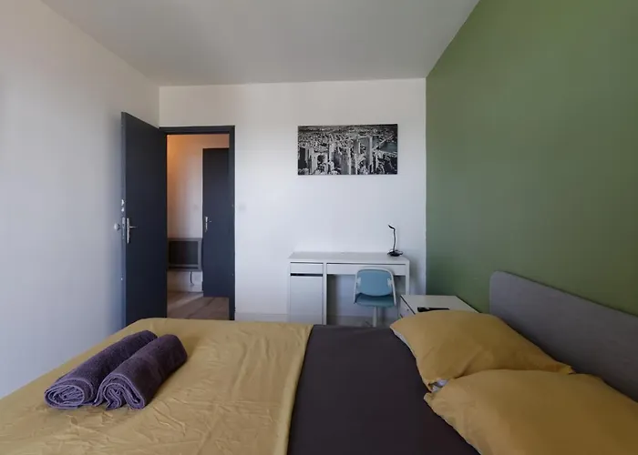 Διαμέρισμα Le Beaulieu * 4 * 8pers * Clim * Parking * Balcon