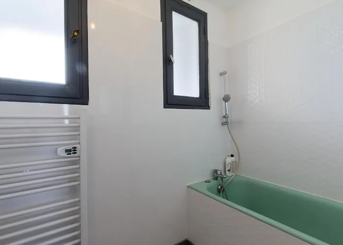 Le Beaulieu * 4 * 8pers * Clim * Parking * Balcon Διαμέρισμα *